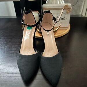Elegant Black Women's Shoes
